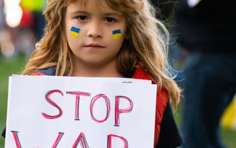 ¿QUIEREN MORIR POR ZELENSKY? ¡APRESÚRENSE! ¡DENTRO DE SEIS MESES SERÁ DEMASIADO TARDE! LA COMEDIA HABRÁ TERMINADO. LA GUERRA (¿NUCLEAR?) NO SE PRODUCIRÁ.